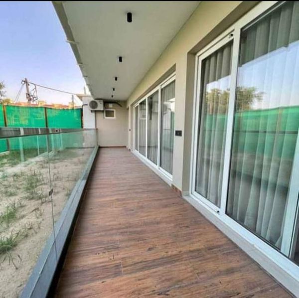 4BHK LUXURIOUS FLAT
