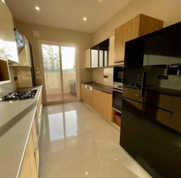 4BHK LUXURIOUS FLAT