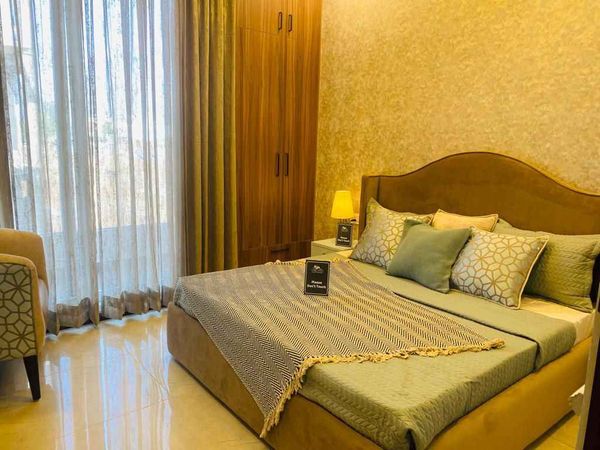 FURNISHED Luxury 3Bhk with Lift