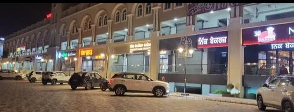 Showroom for sale